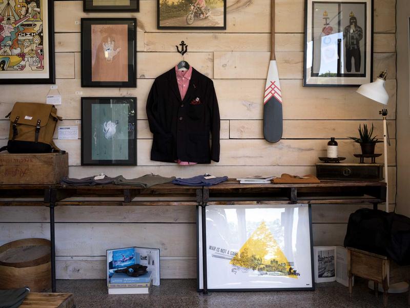 全息玫瑰<br>lyi8kqqq.cn 虚拟爱人告别